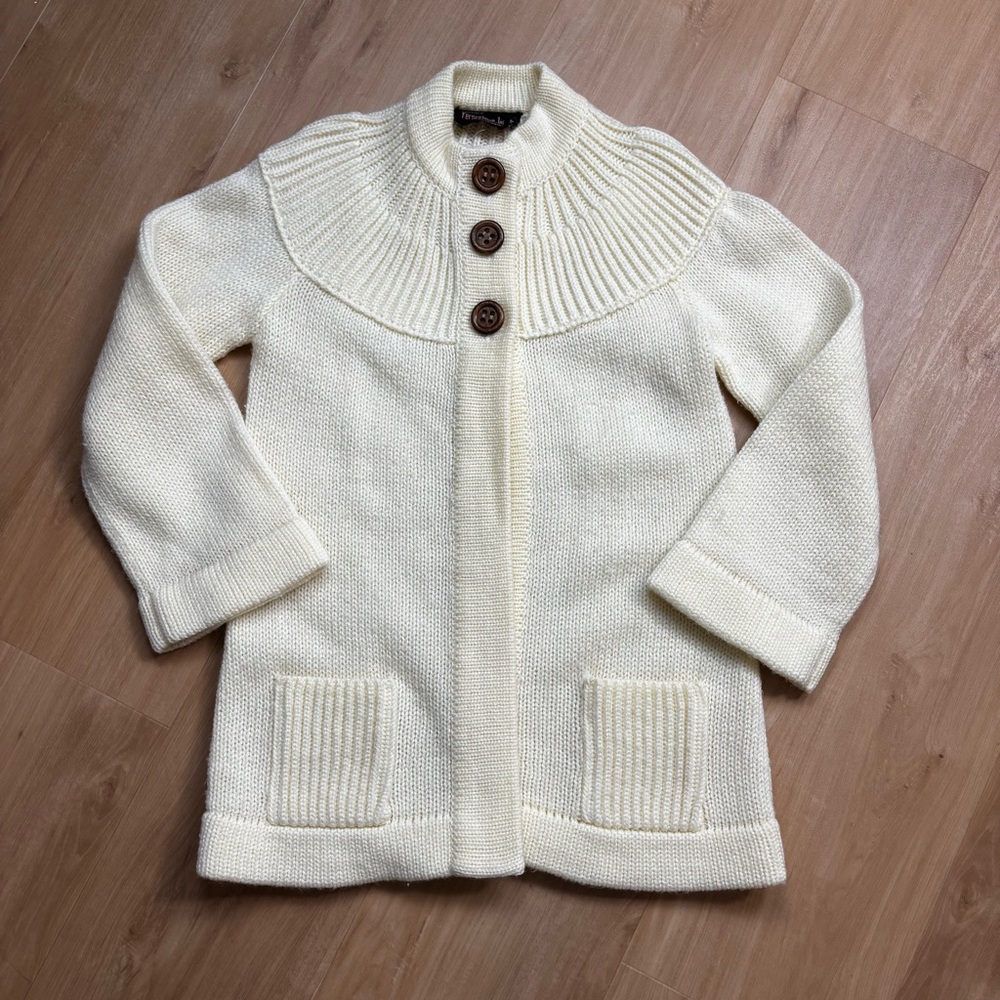 Elegant Cream Button-Up Women's Cardigan